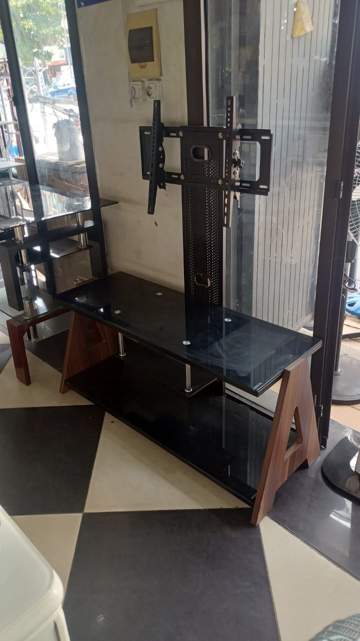 Support Tv avec table Support Tv avec table